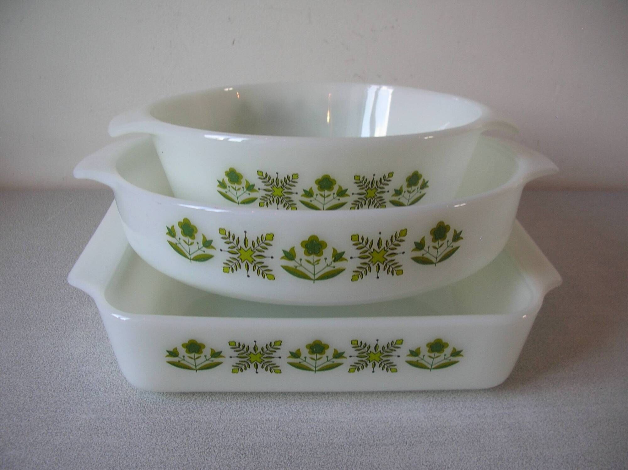 Set of 3 old Anchor Hocking USA dishes floral decor kitchen party table
