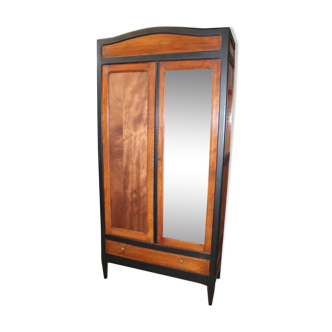 Armoire parisienne noir et bois