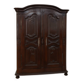 Armoire alsacienne époque Louis XIII en noyer massif