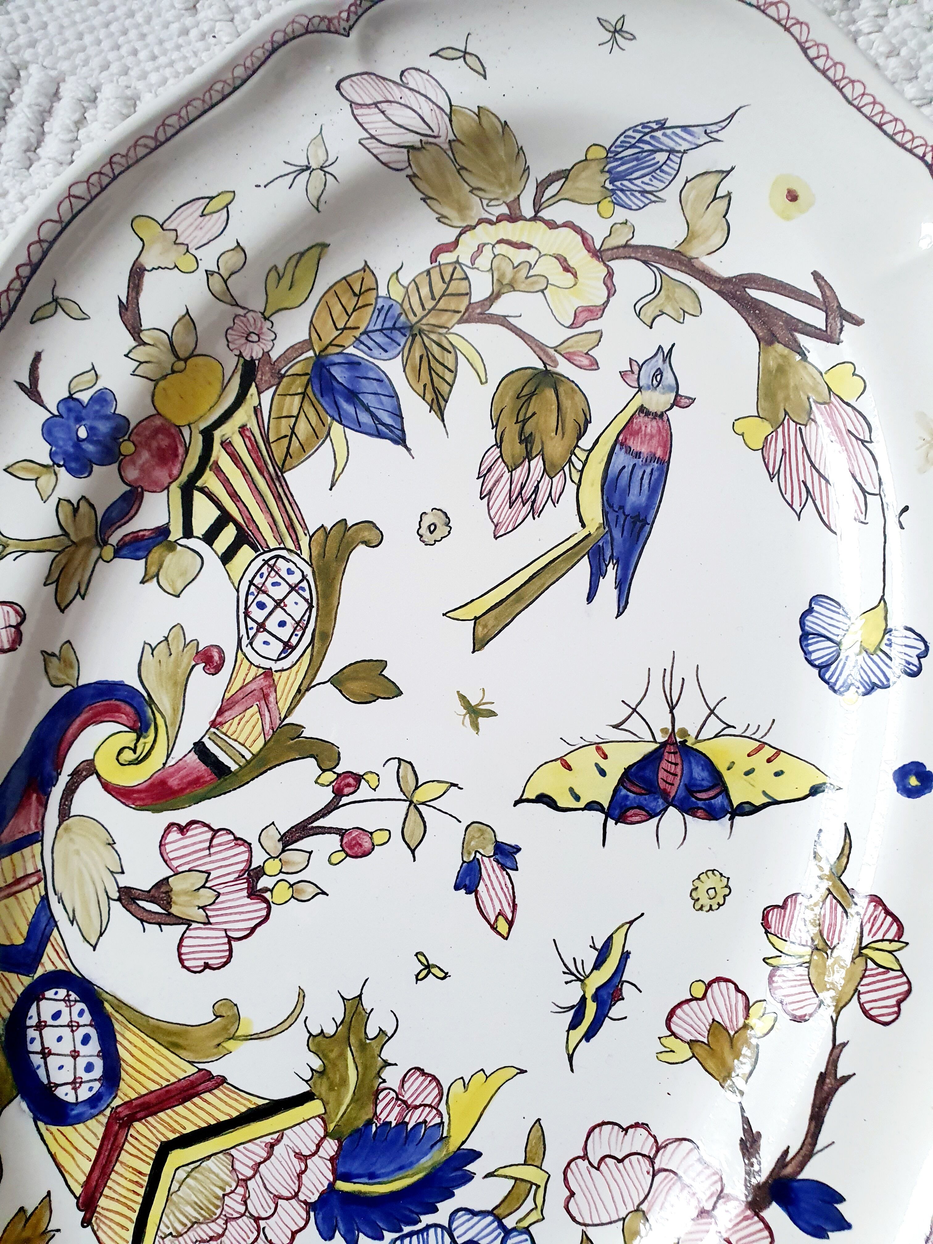 Plat de service décoré