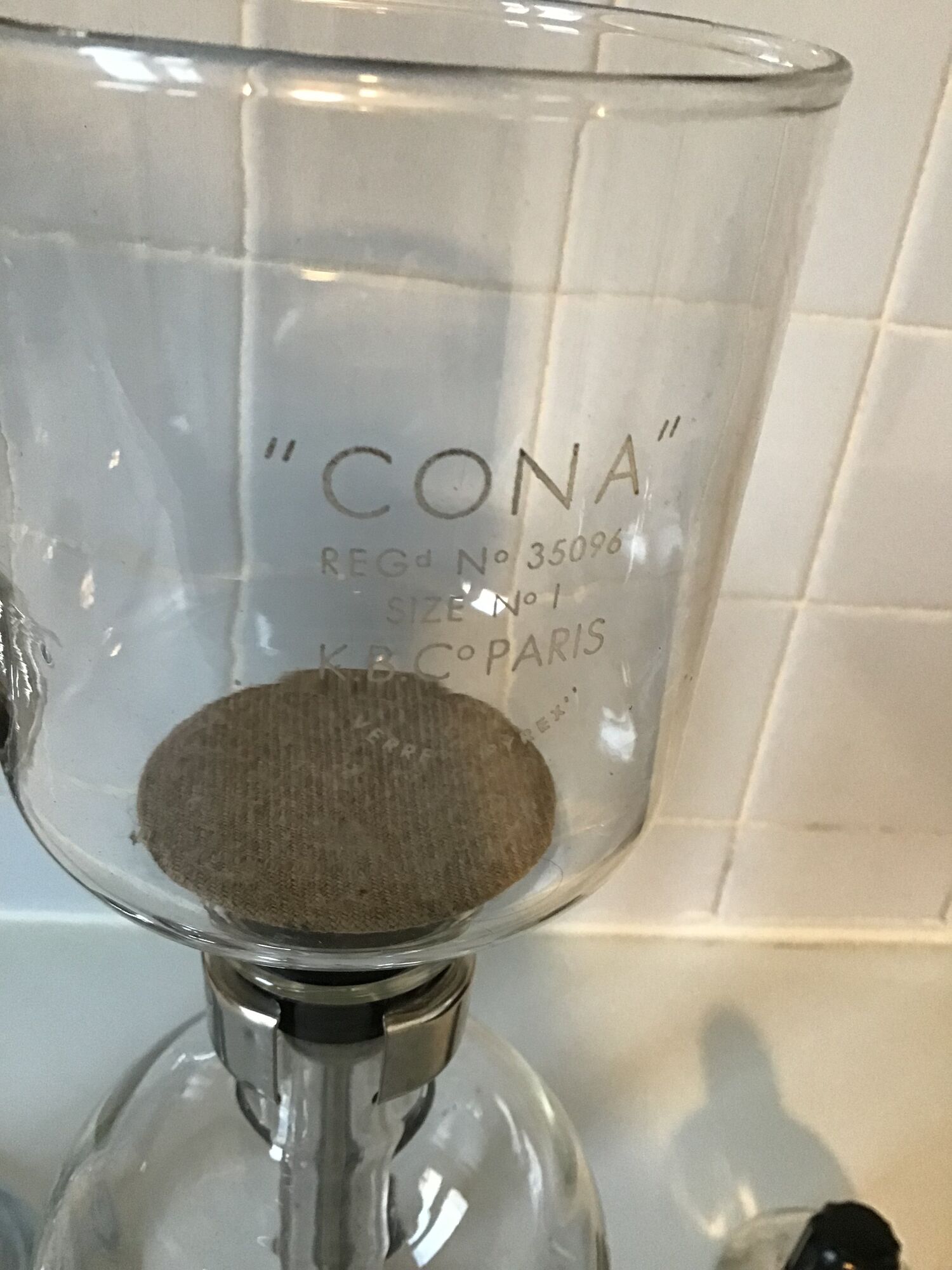 Cona vacuum coffee maker complete with its chrome tulip holder in good condition makes an excellent