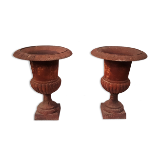 Paire de vases Médicis en fonte