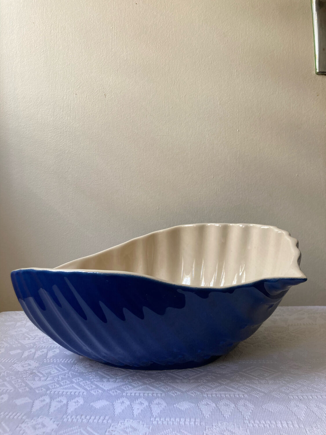 Saladier bleu coquillage Appolia vintage fabriqué en Bretagne