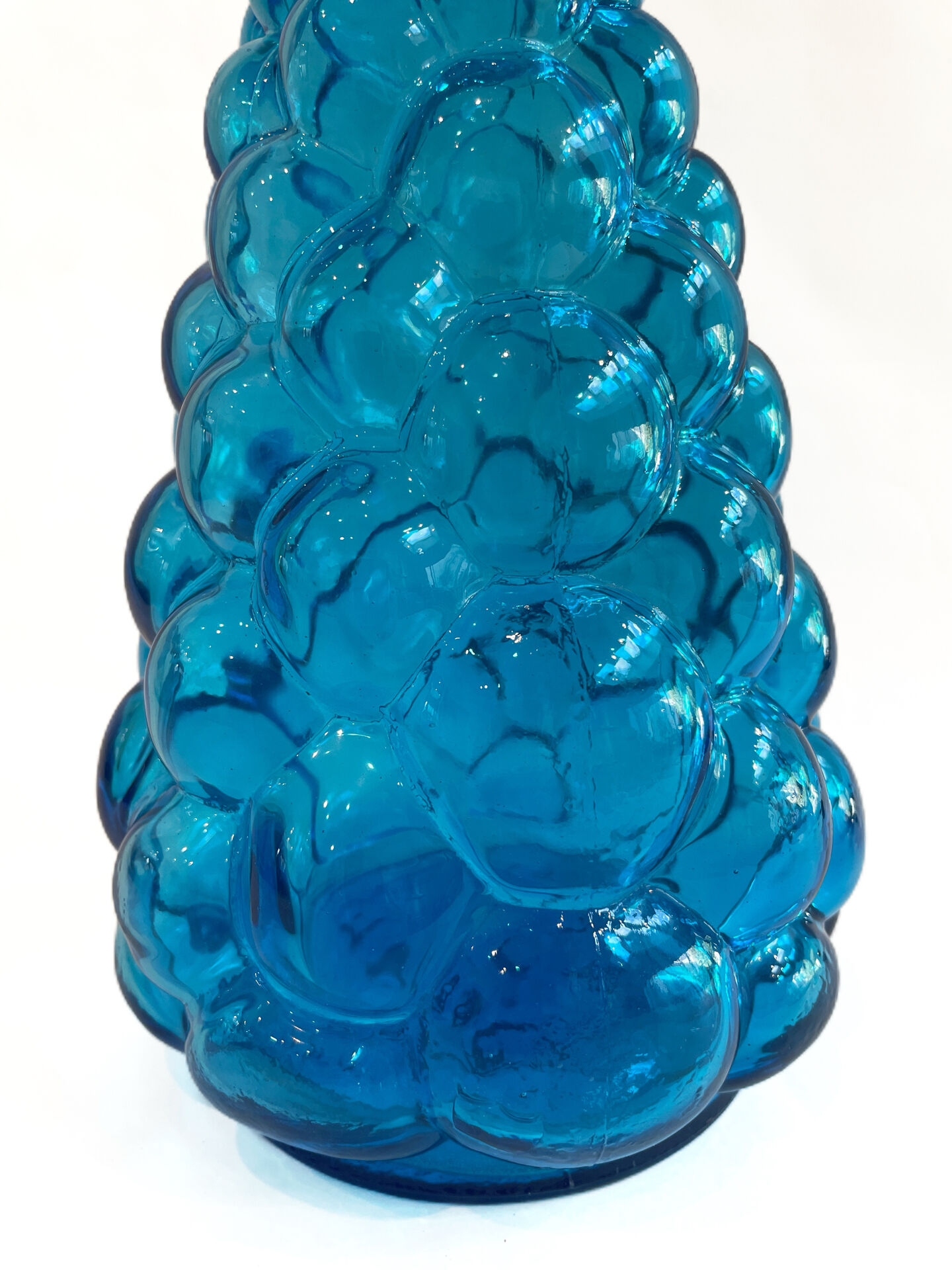 Grande carafe vintage en verre bleu piscine