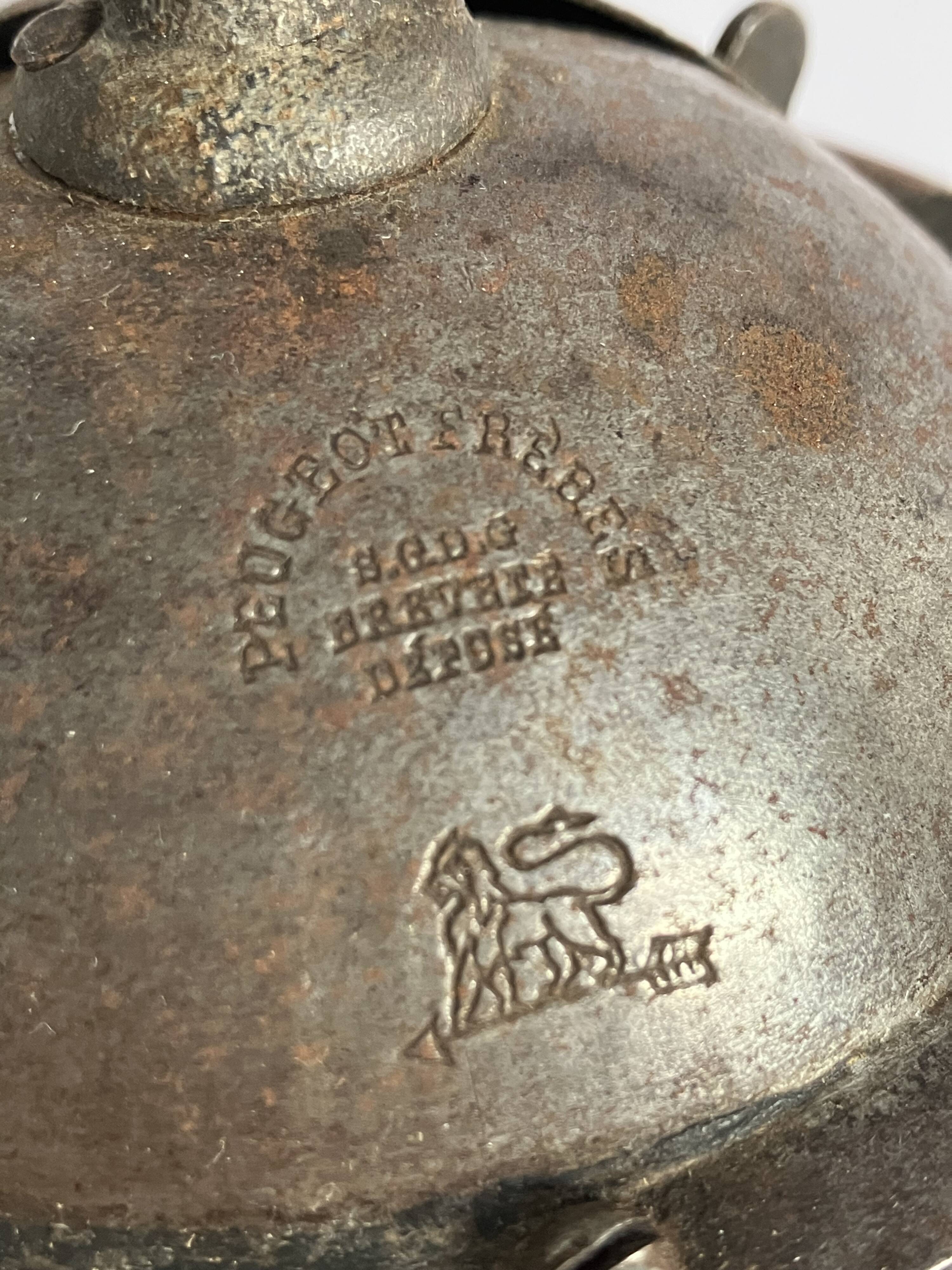 Old Peugeot Frères coffee grinder - Model G