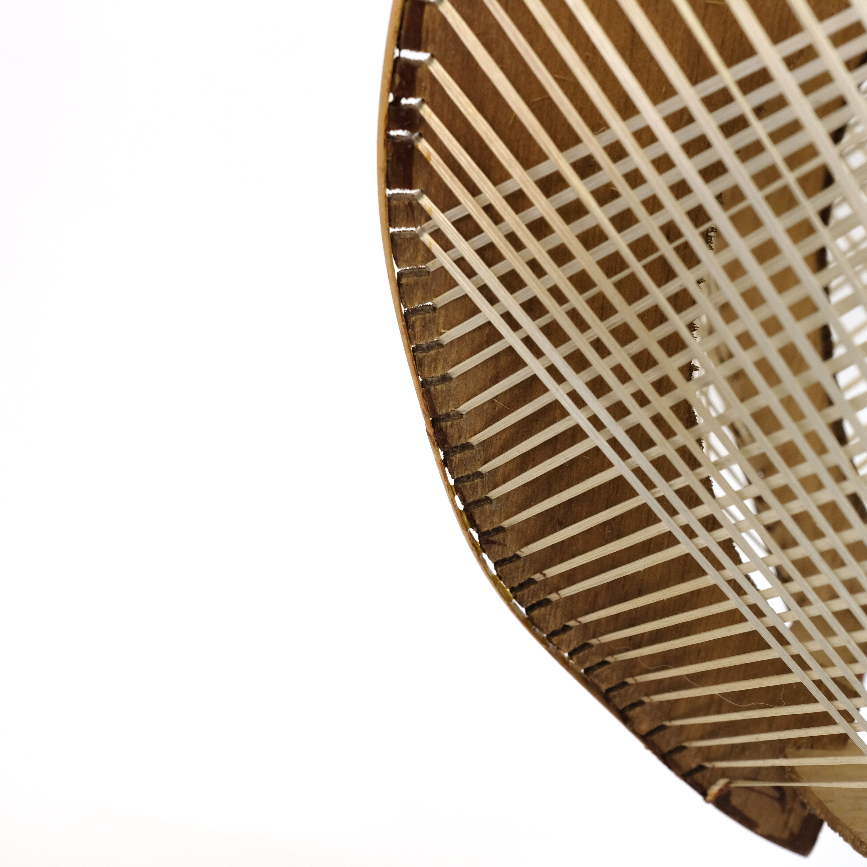 Suspension fil et bois des années 60-70