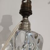 Twisted lamp foot with rectangular base in Baccarat crystal.