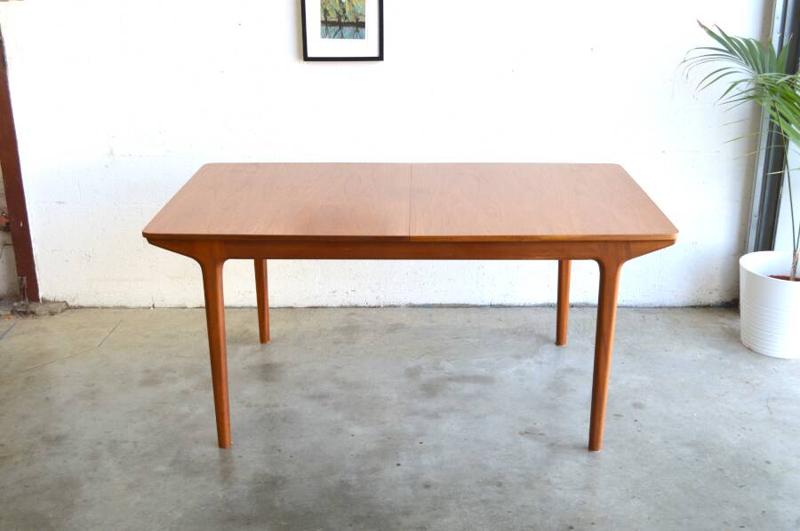 McIntosh table – double butterfly extensions