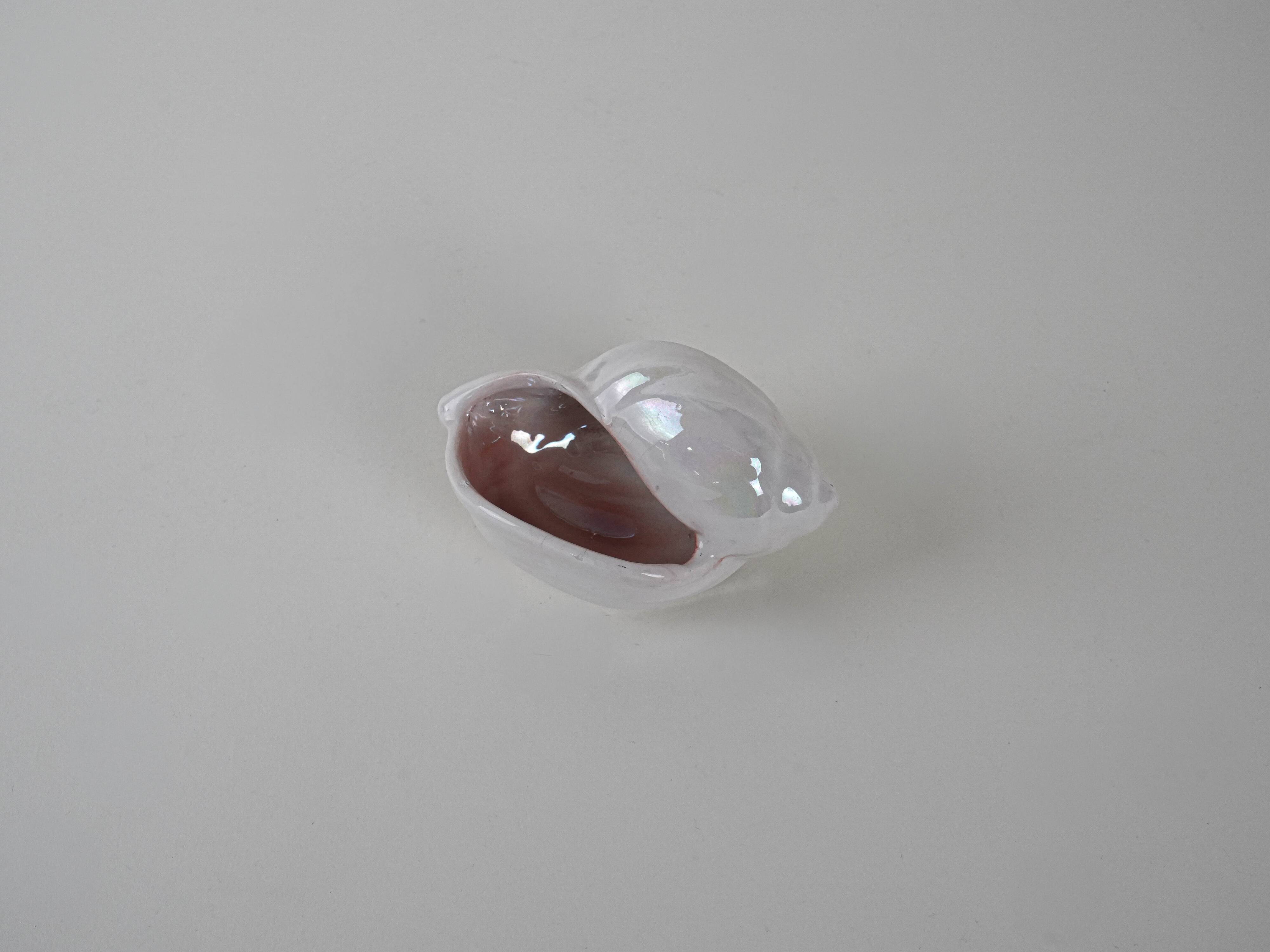 Porcelain seashell, Italian design, 1970s, production: Italy