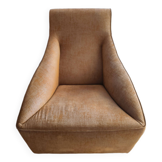 Doda armchair with armrests