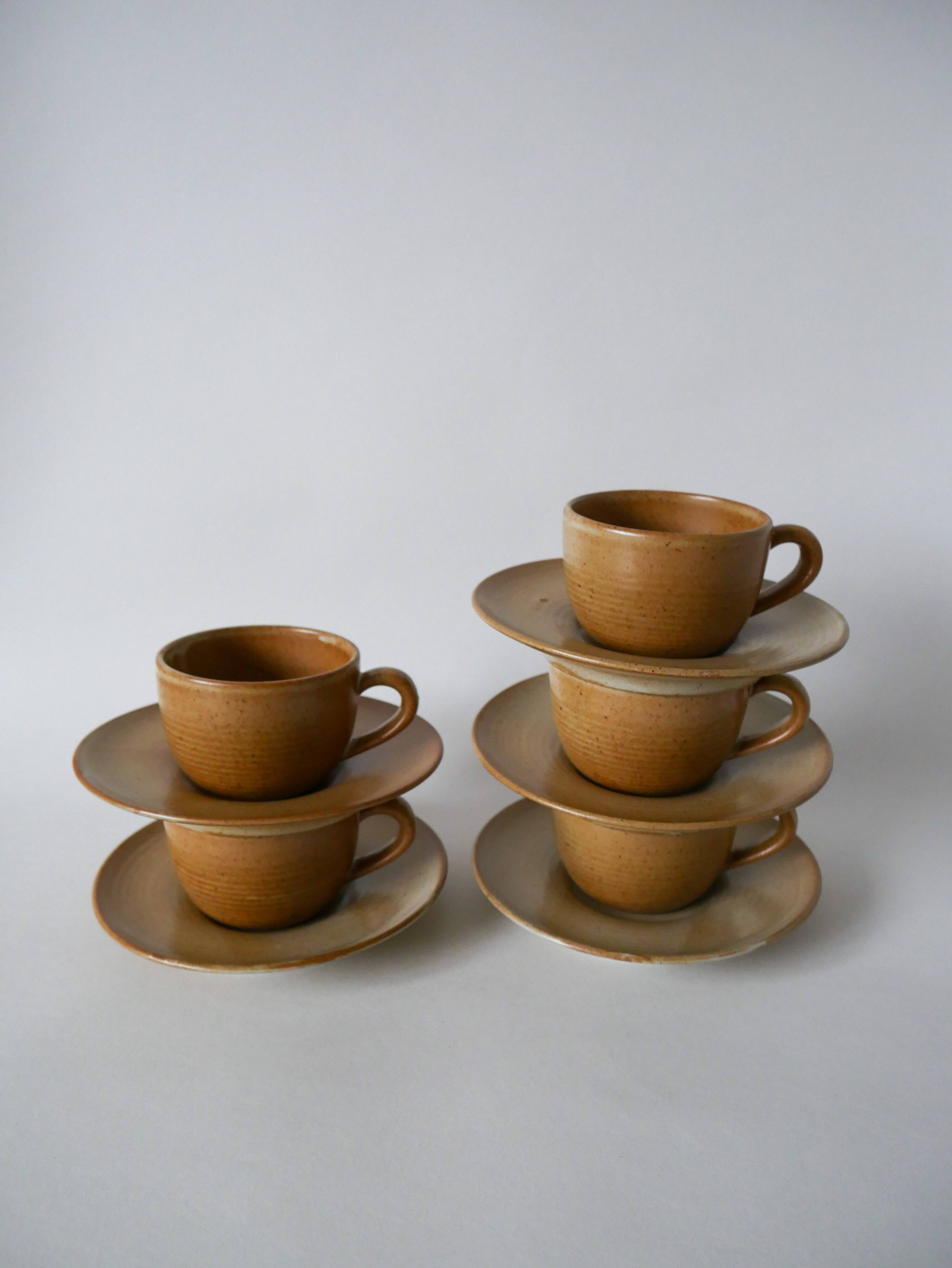 Set of 5 stoneware coffee cups and saucers 1970