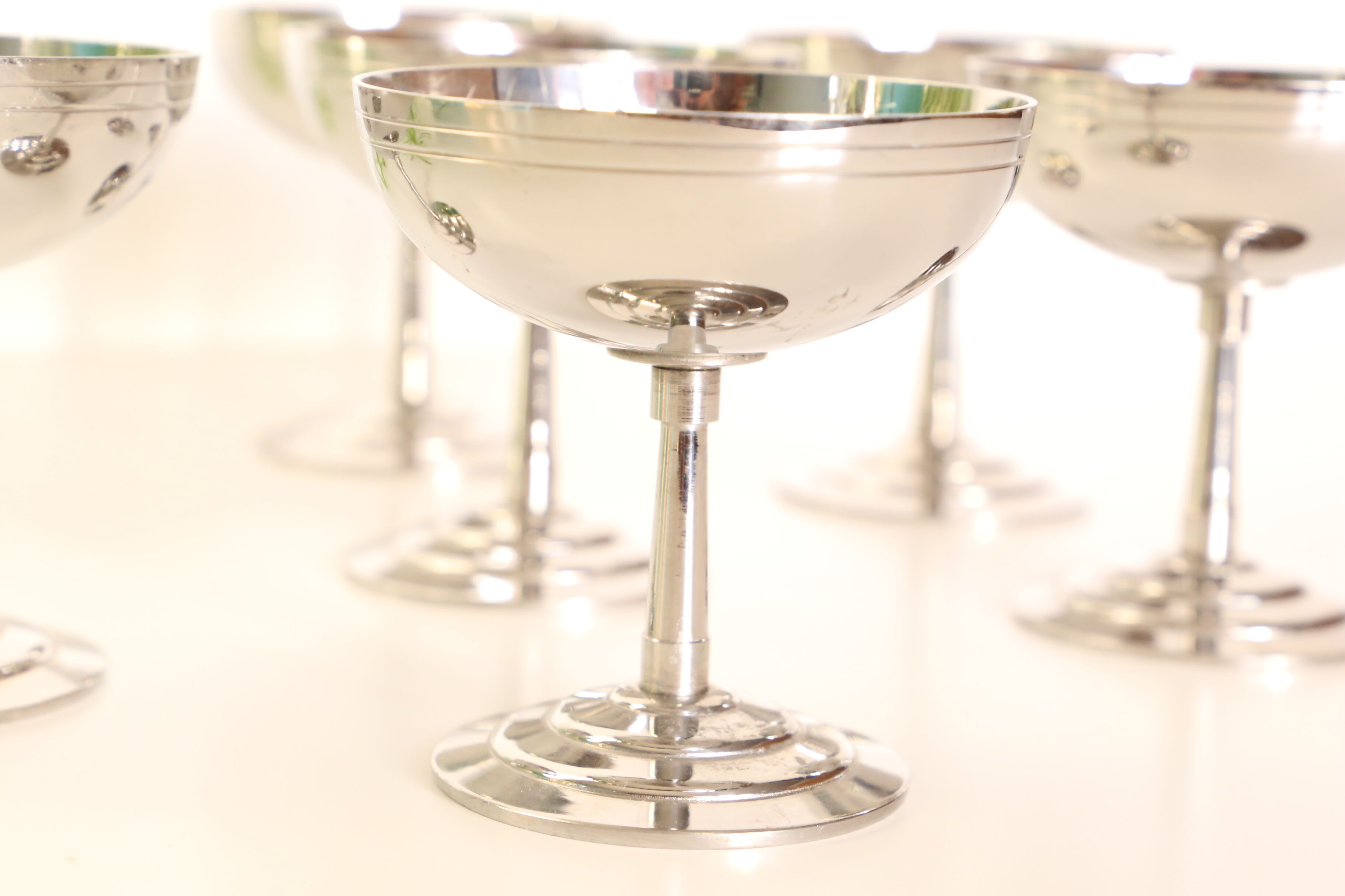 Set de 6 coupes en inox de Letang-Remy