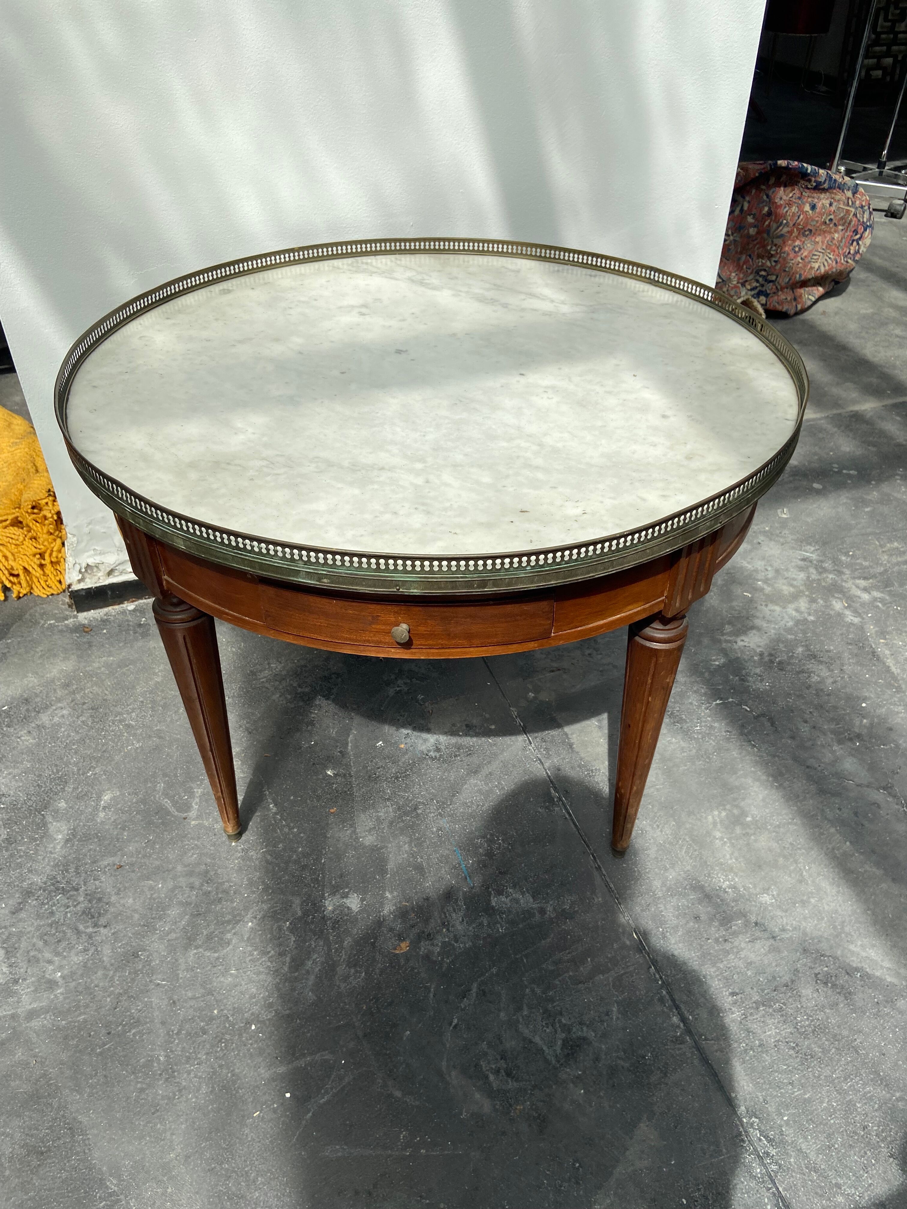 Hot water bottle table Louis XVI style