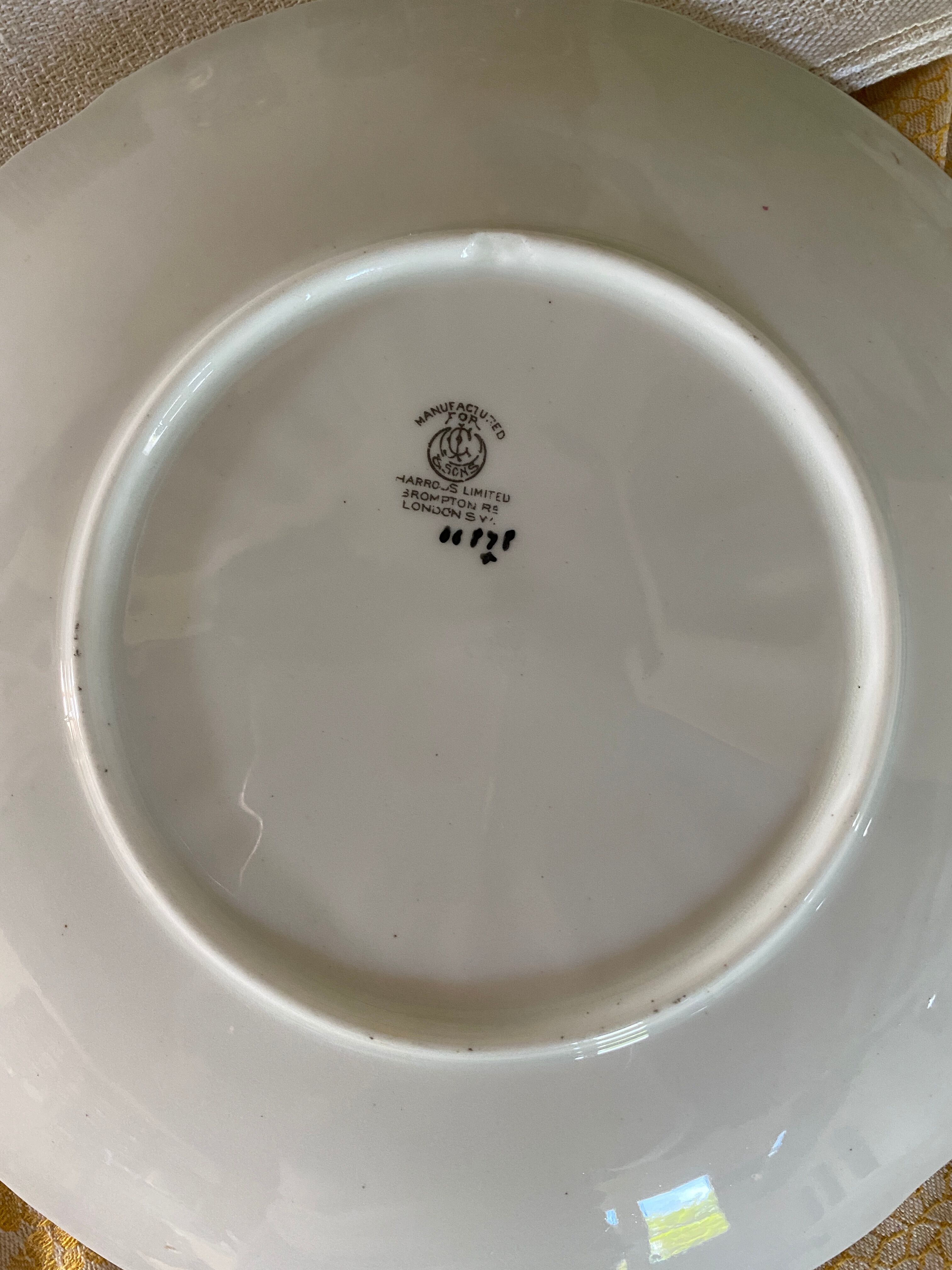 English porcelain cake dish