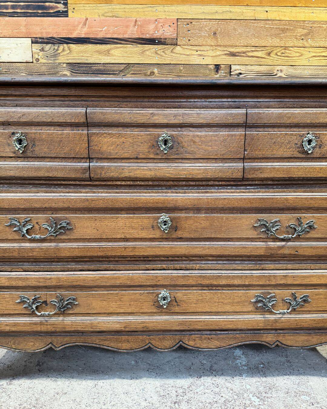 19th-century oak chest of drawers