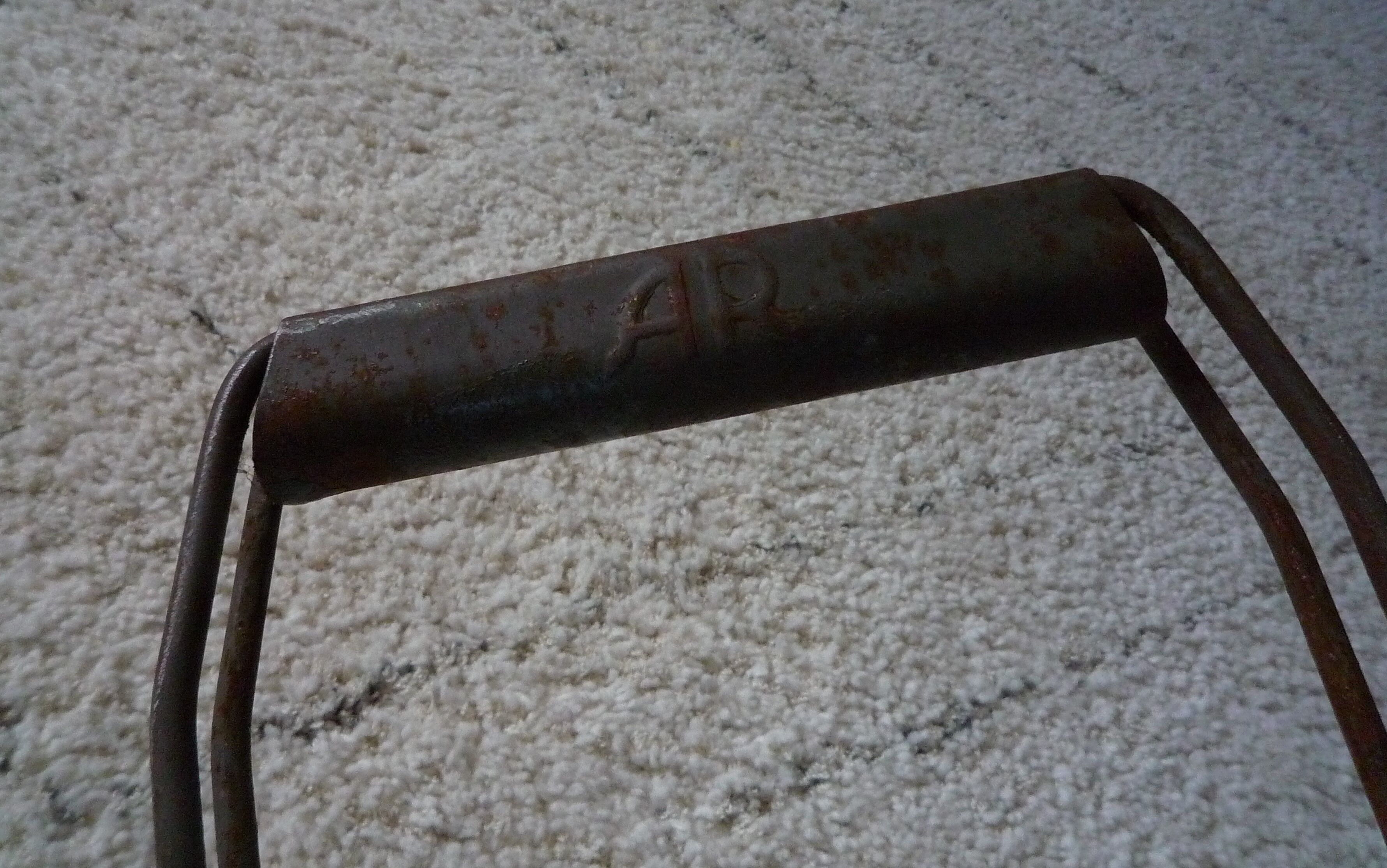 Iron bottle holder vintage 1960s