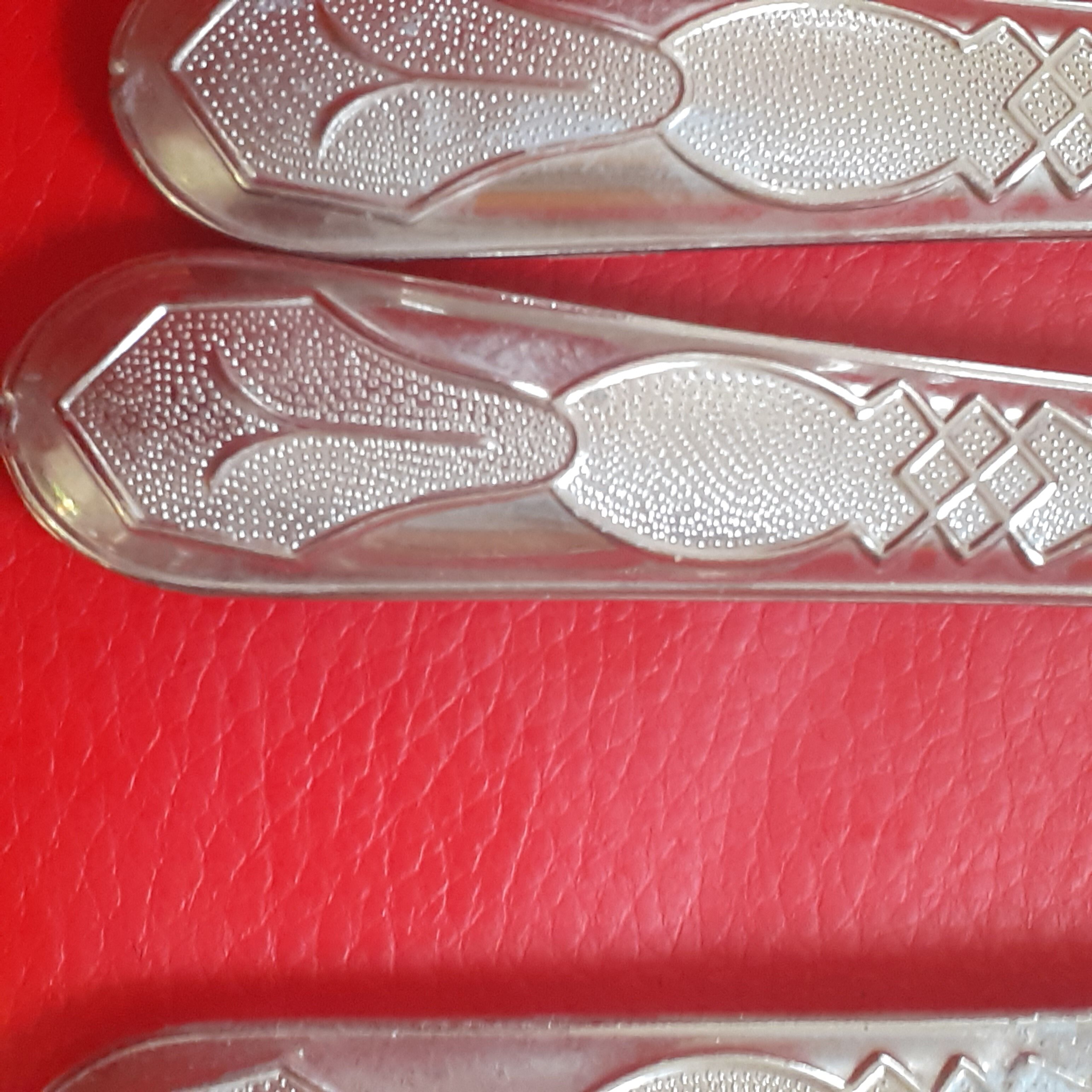 6 Cake forks in silver metal.
