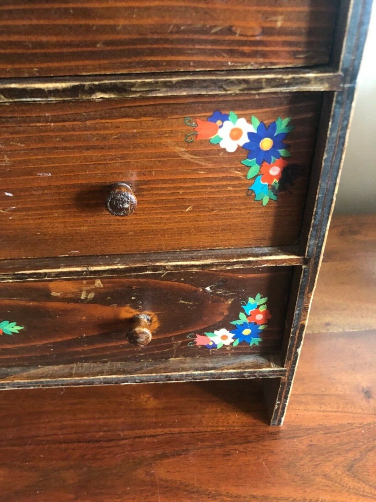 Maison de poupée ou commode en bois à tiroirs vintage