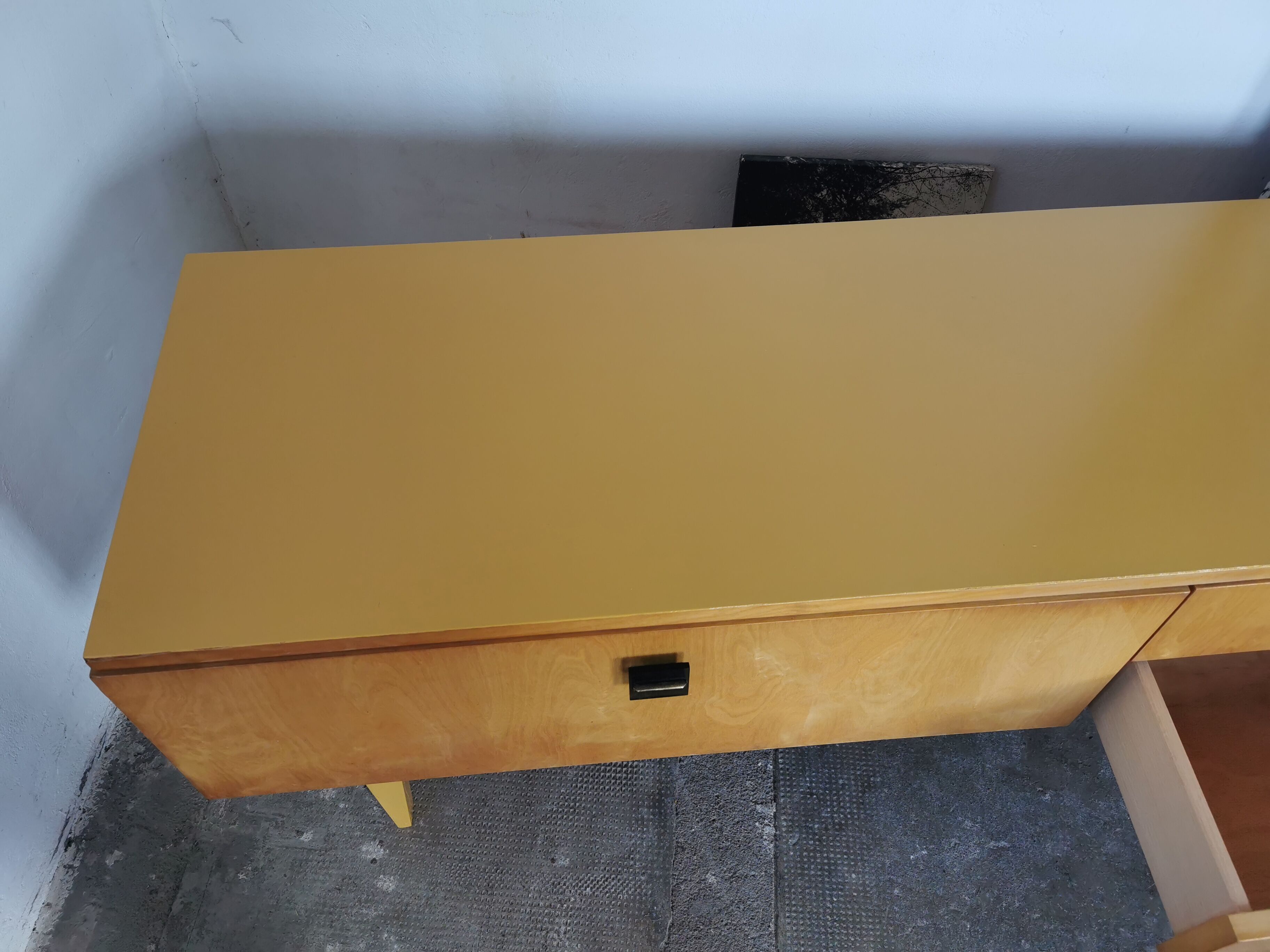 Vintage bass row 1970