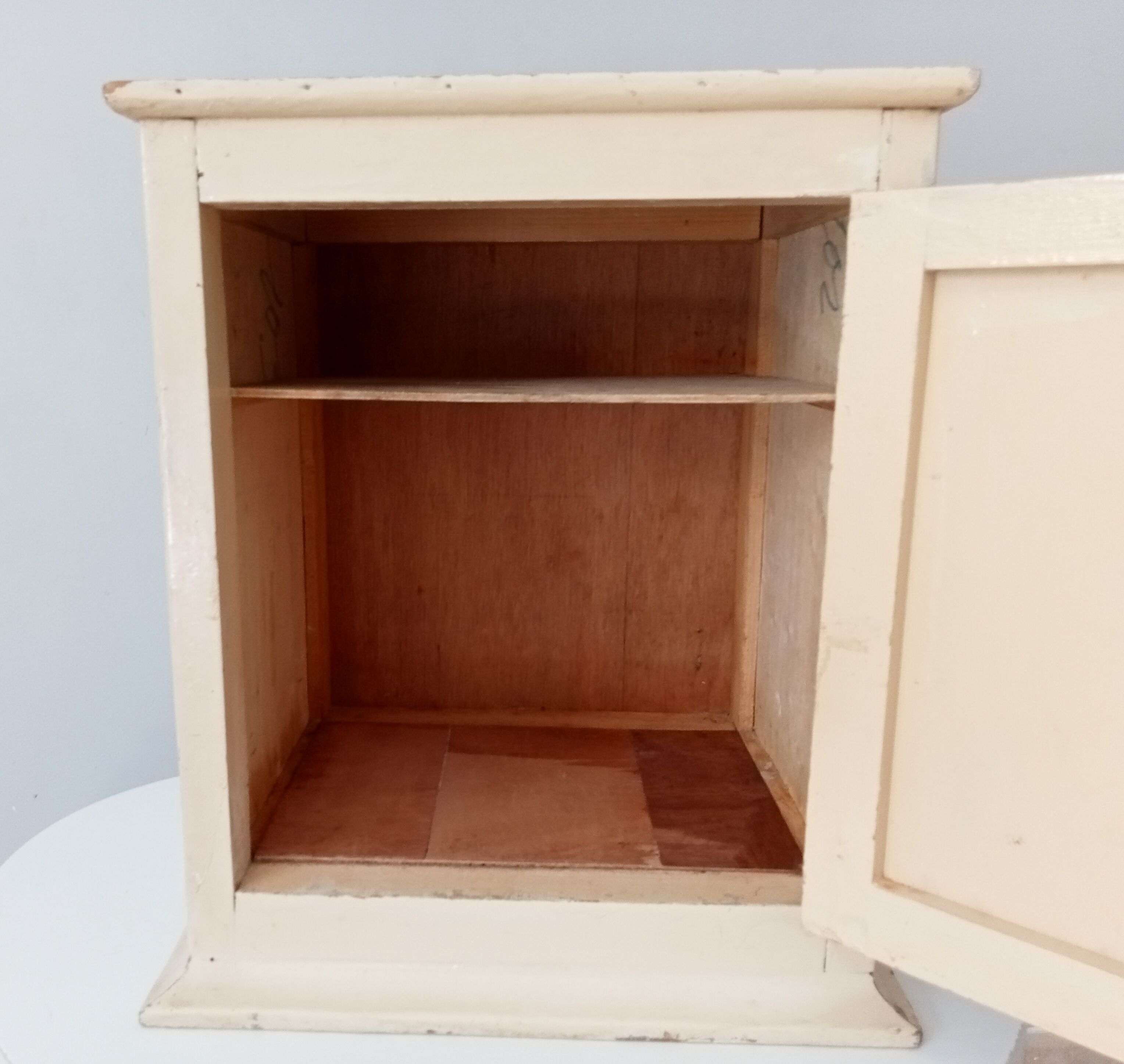 Vintage medicine cabinet 40s/50s