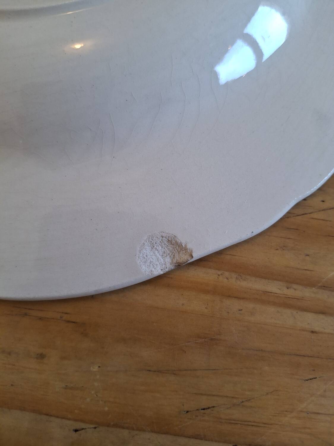 Vintage flat plate in Gien earthenware.