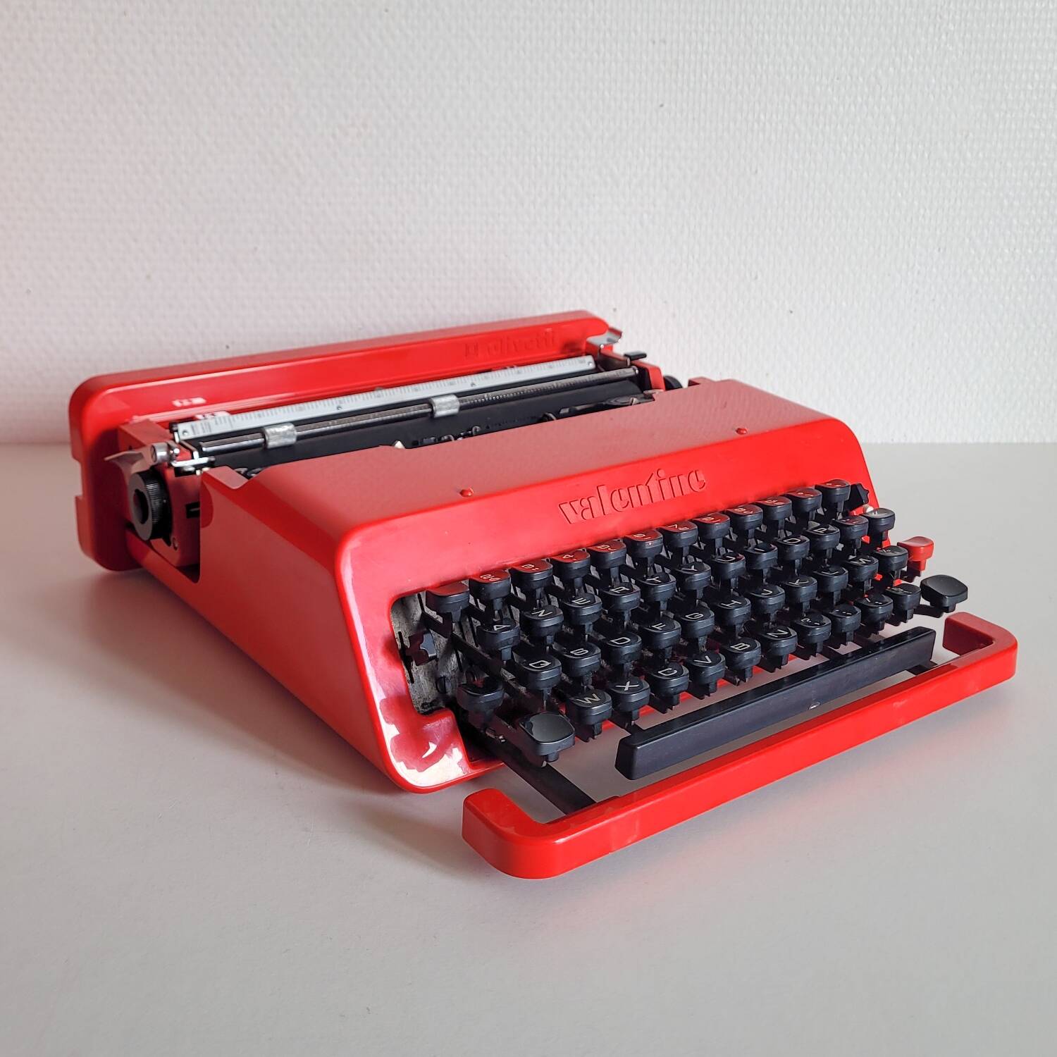Olivetti Valentine red typewriter