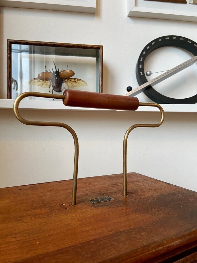 Wooden dentist layette