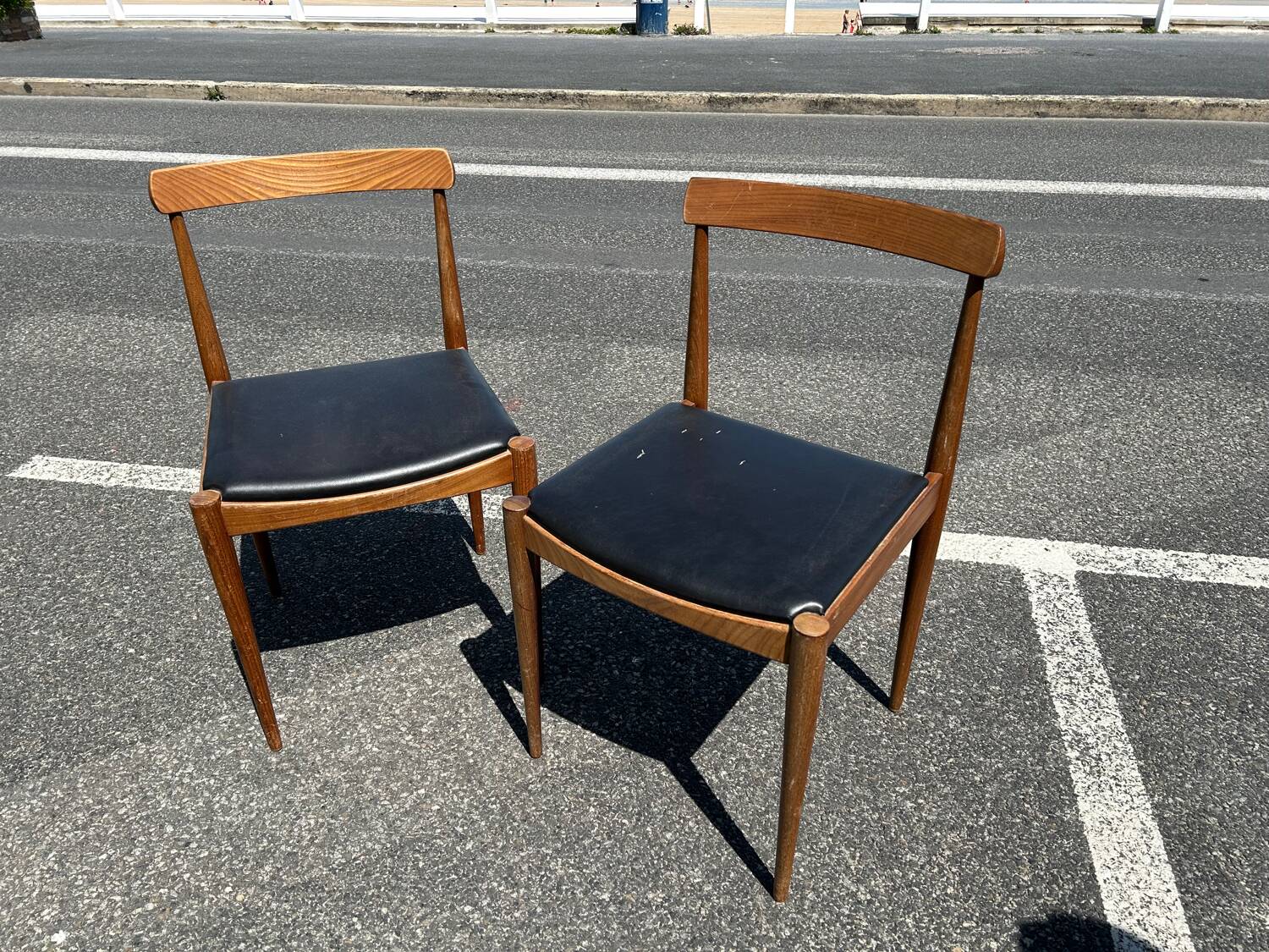 Set of 2 vintage 1960s chairs by Alfred Hendrickx Belform