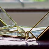 4 anciennes boites à bijoux en verre, laiton et miroir