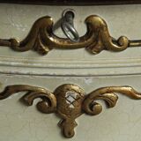 Vintage pair of 20th century Venetian Baroque style nightstands in painted wood