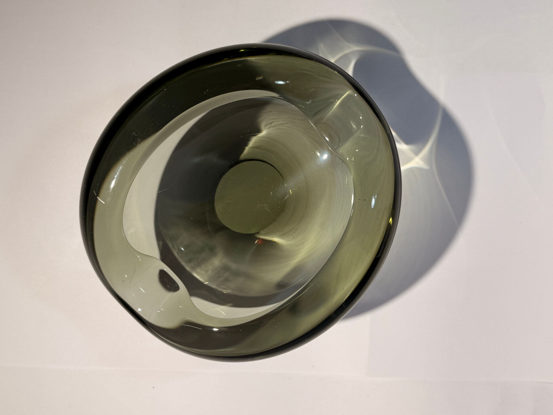 Cendrier gris/ambre série « Akva » de Per Lütken par Holmegaard