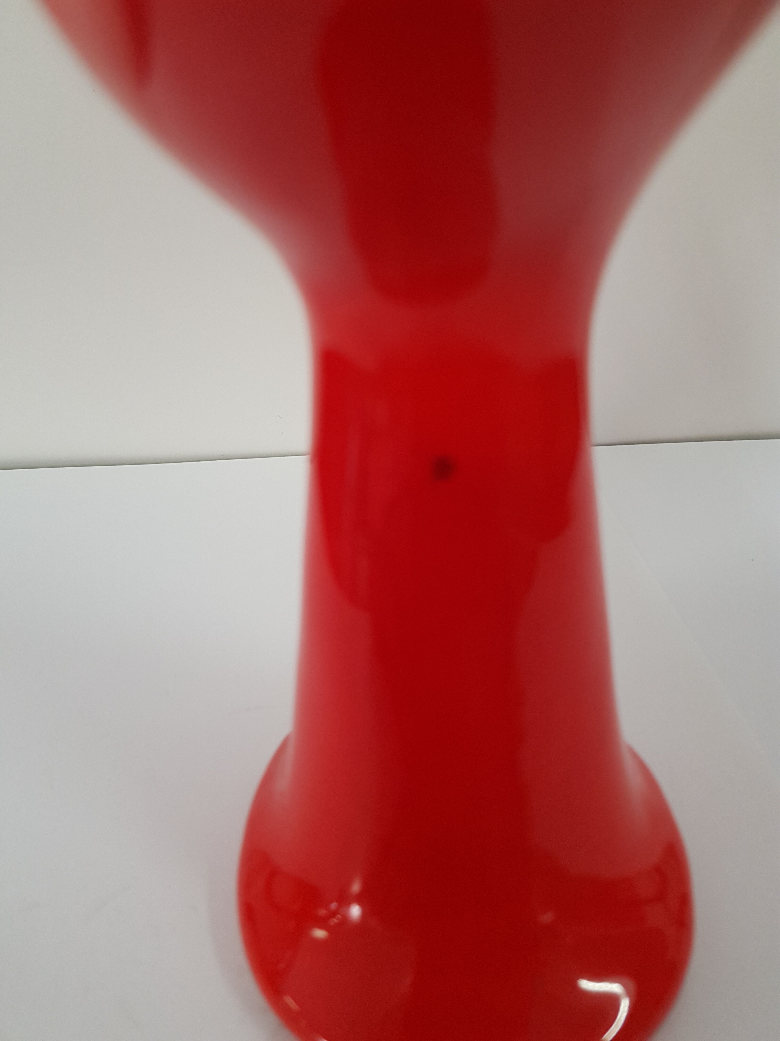 Hand baguier in red faience