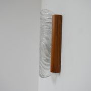 Applique murale en verre et chêne du milieu du siècle