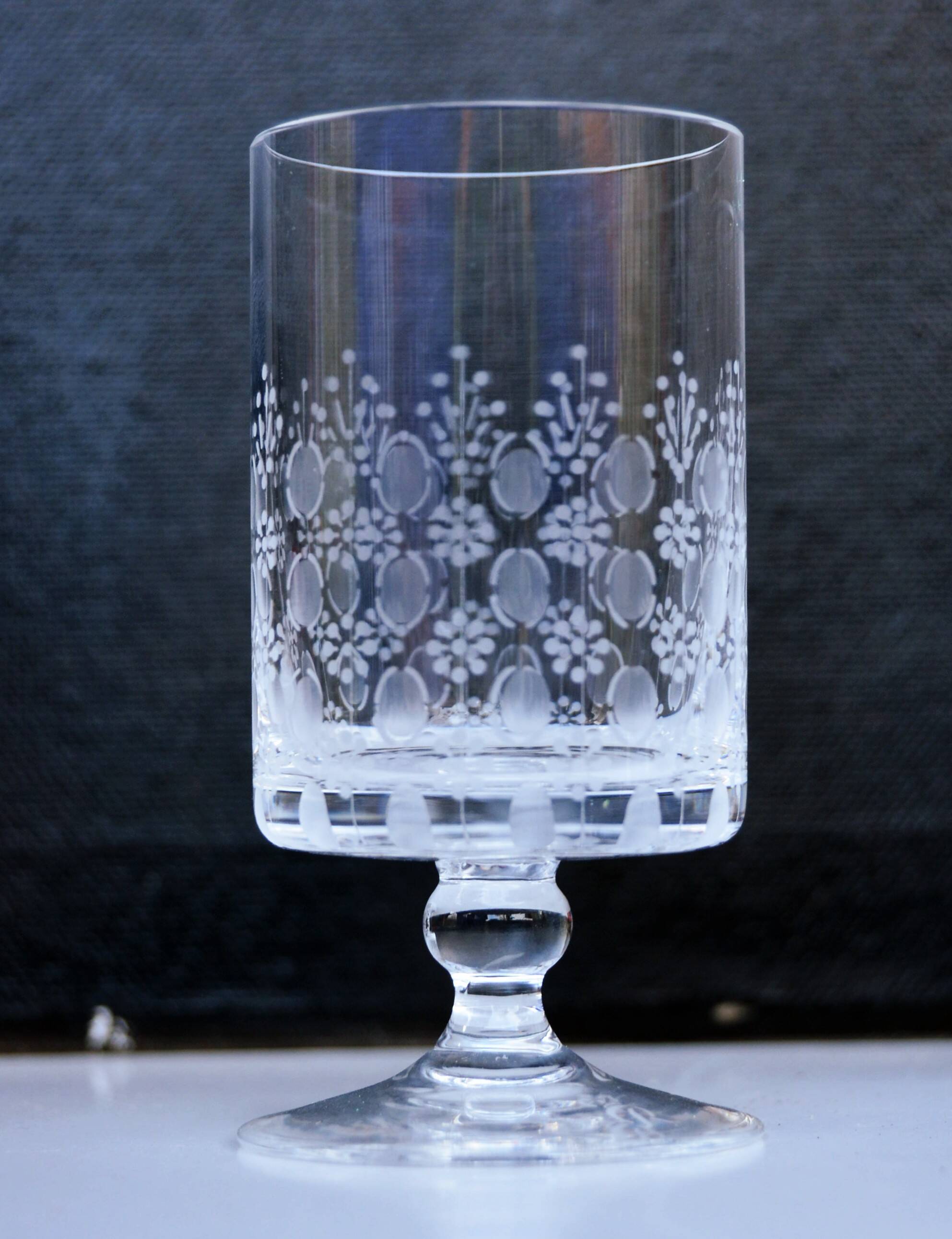 9 verres à liqueur motif Romance de Rosenthal