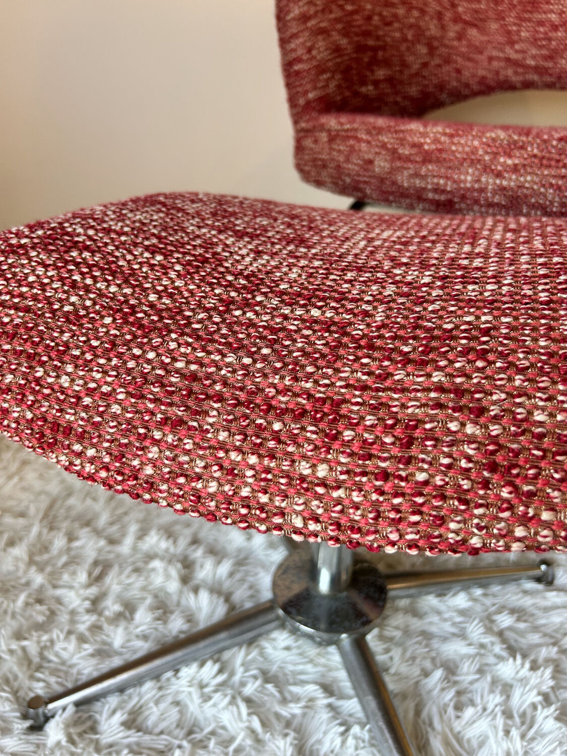 Knoll chair and footrest 1960s