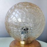 Lumières de table bois avec capot en verre doré années 70