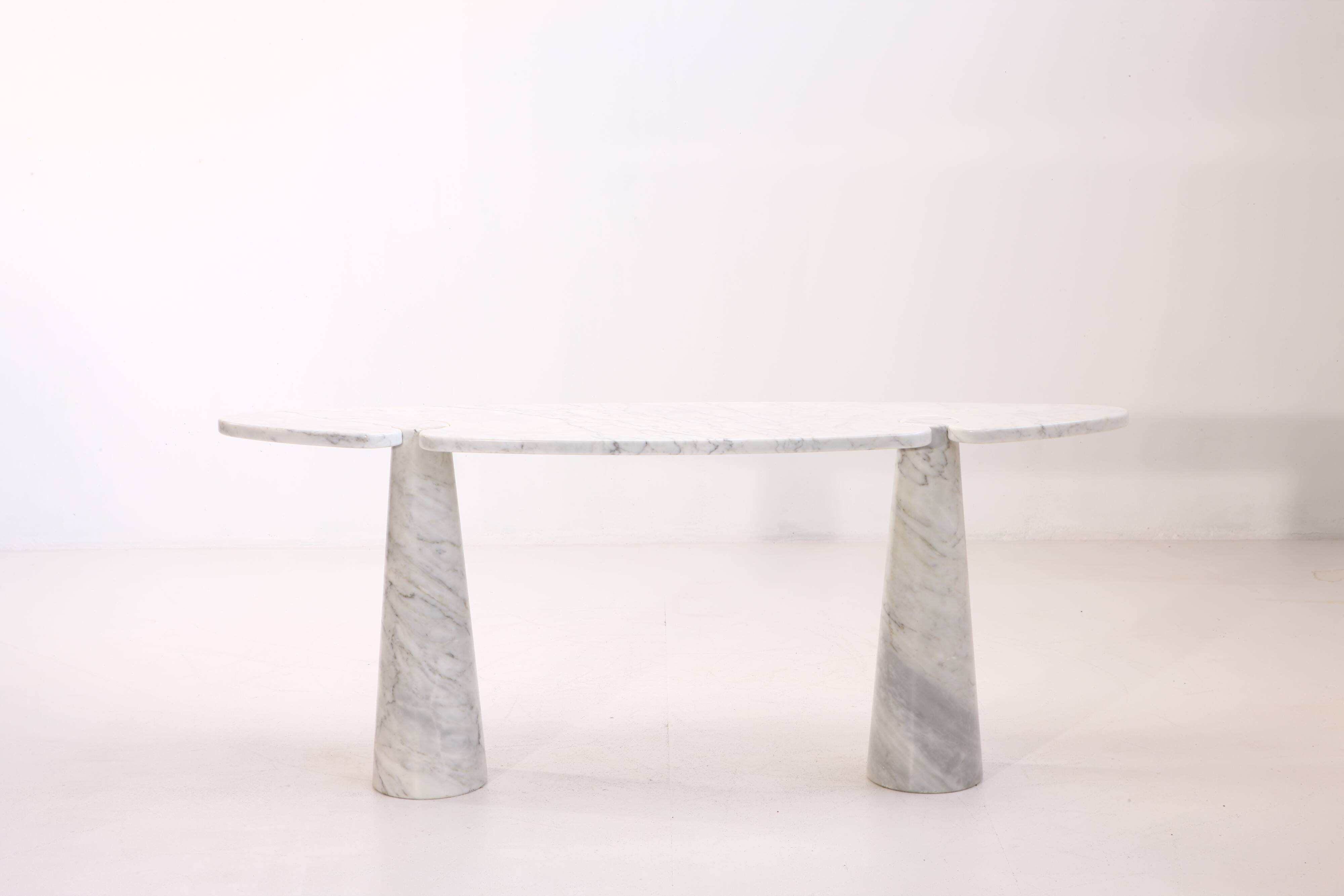 "Eros" console by Angelo Mangiarotti Skipper edition