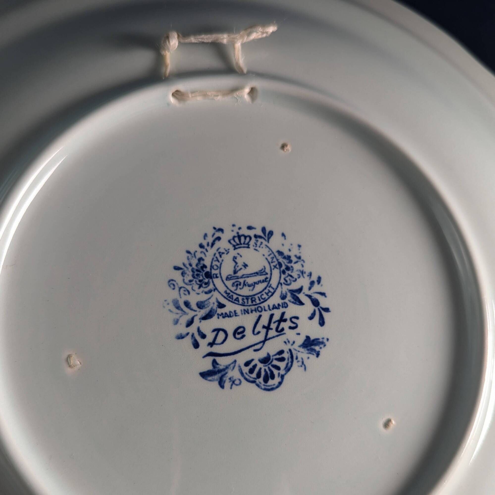Large Decorative Plate Delfts Royal Shpinx Maastricht Blue 31cm