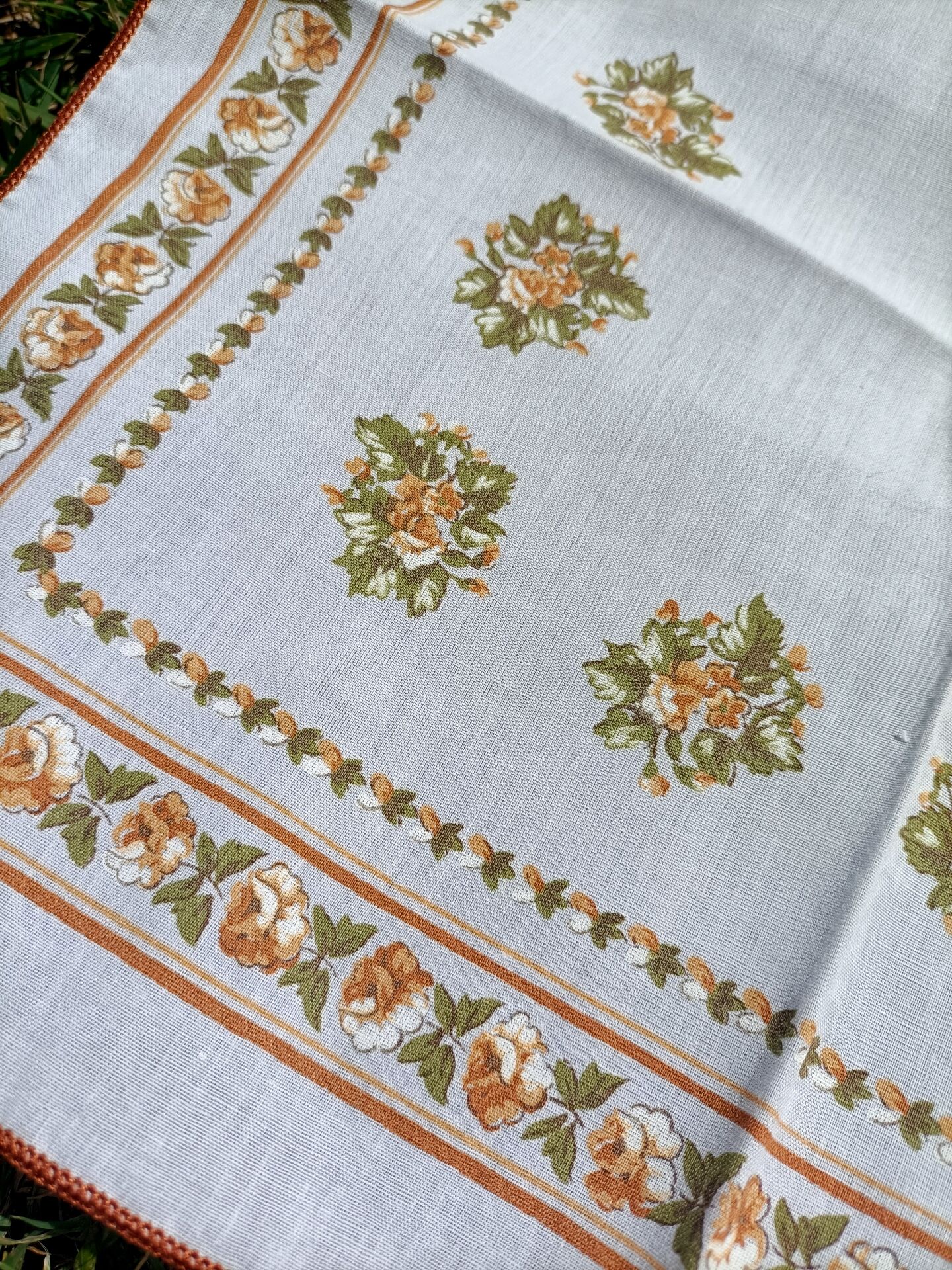 Retro table napkins x2