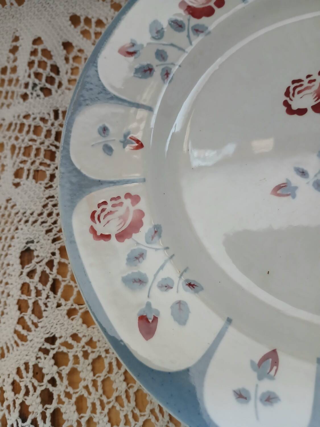 Antique Saint Amand fruit bowl