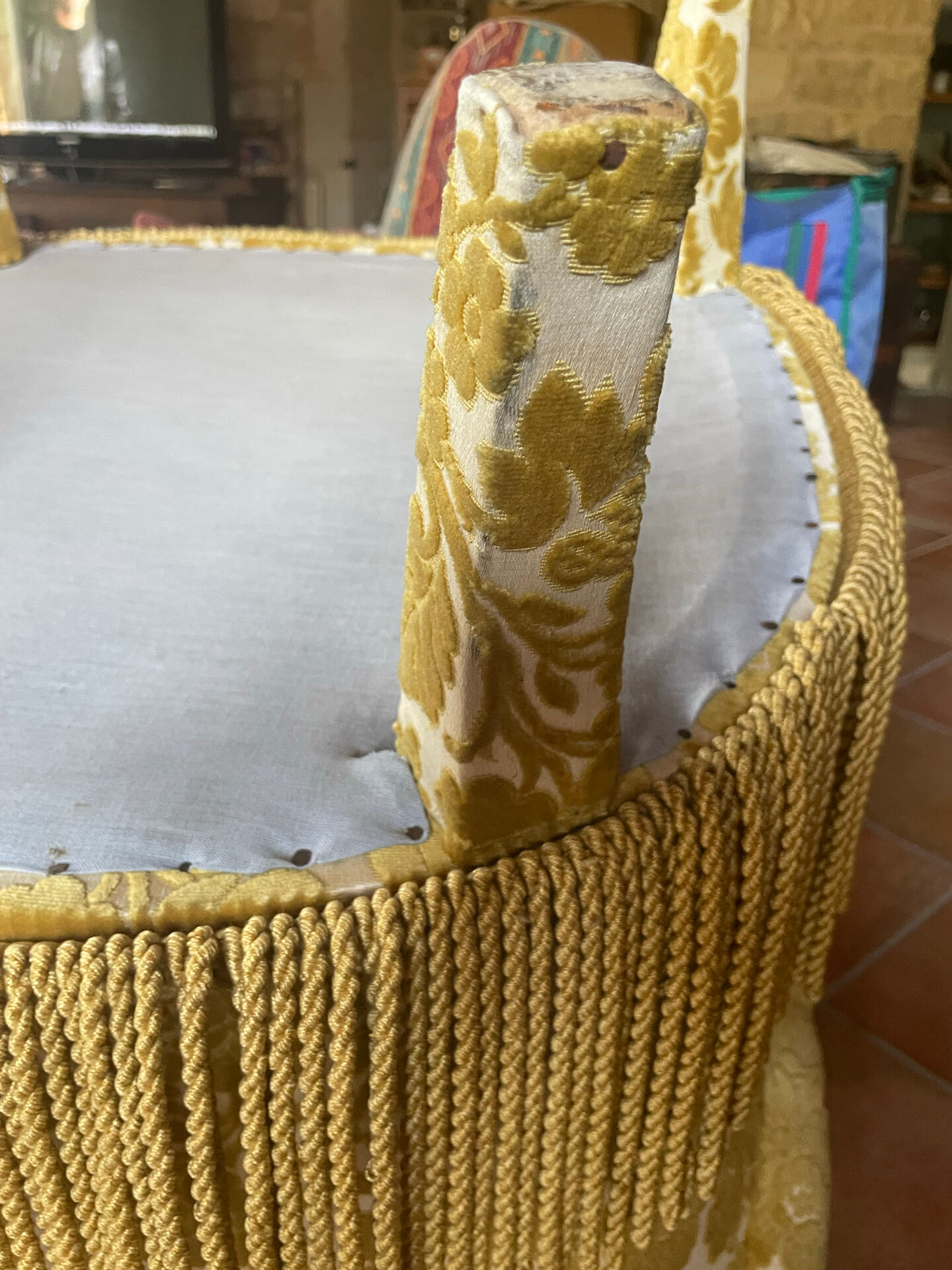 Frog chair
