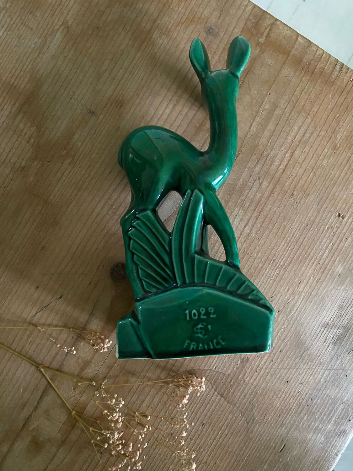 Antique doe in Saint Clément earthenware