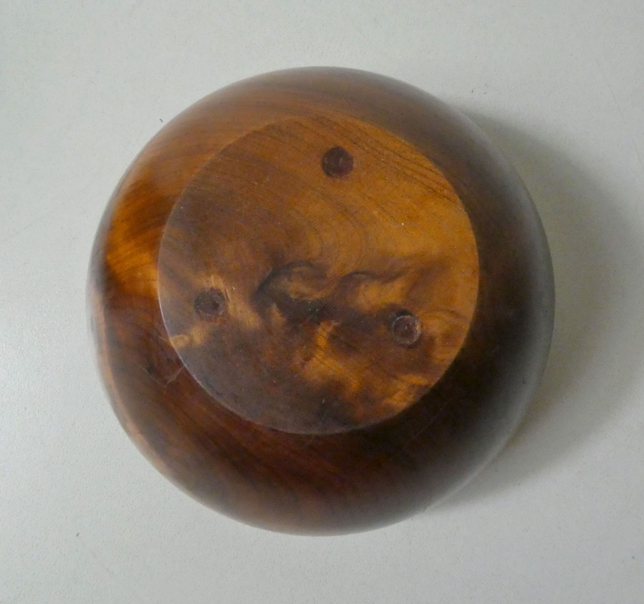 2 wooden bowls turned