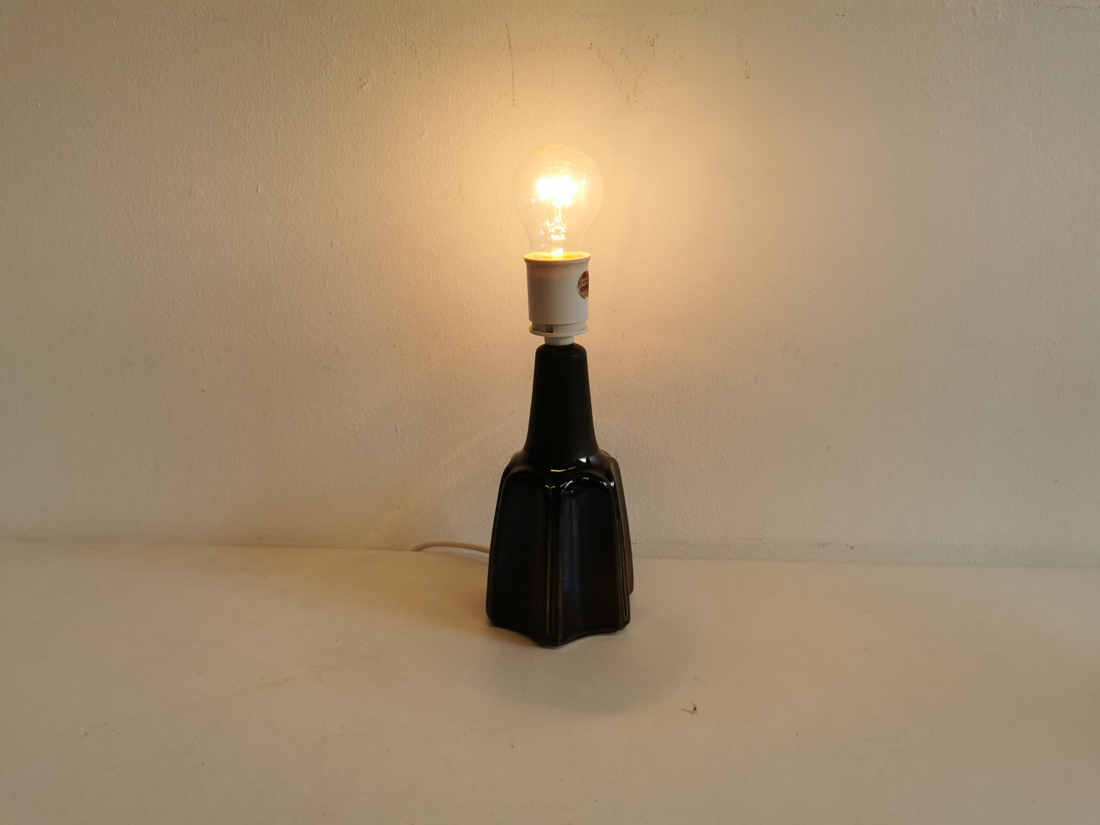Ceramic table lamp from Danish Søholm, estimated 1960-1980.