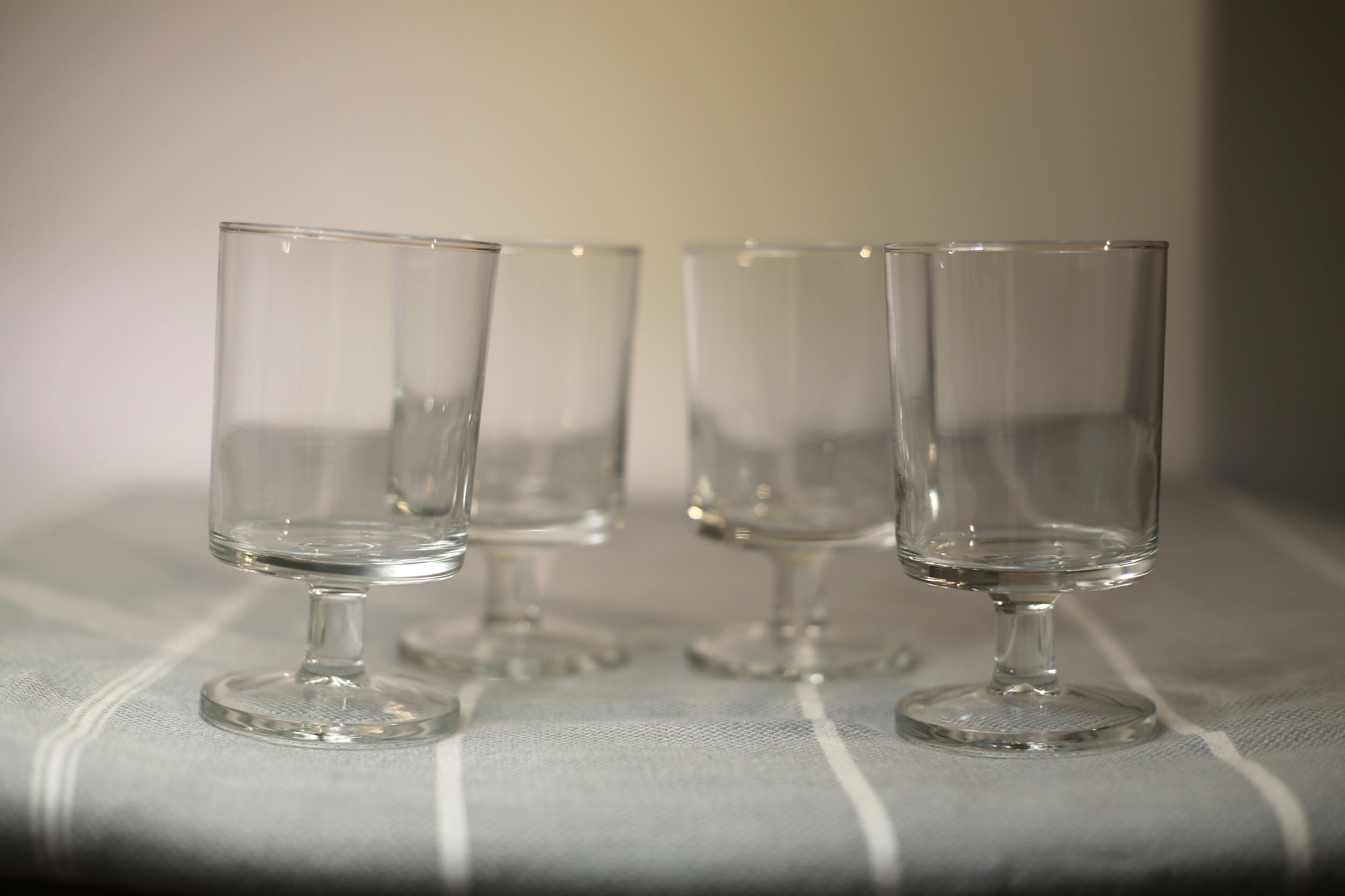 Vintage foot glasses Luminarc cavaliers model