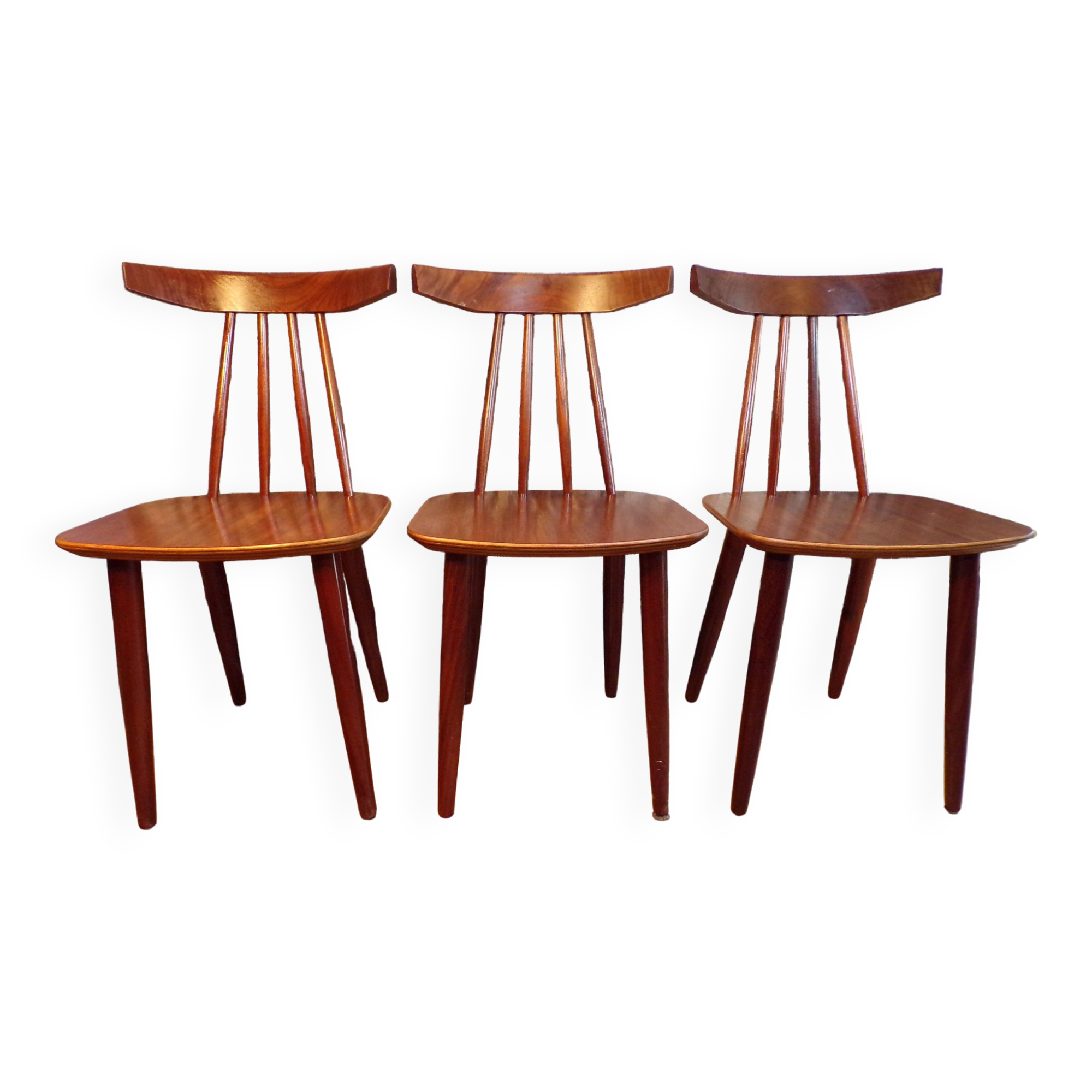Trio of poul volther 370 frem røjle chairs