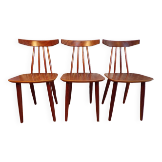 Trio of poul volther 370 frem røjle chairs