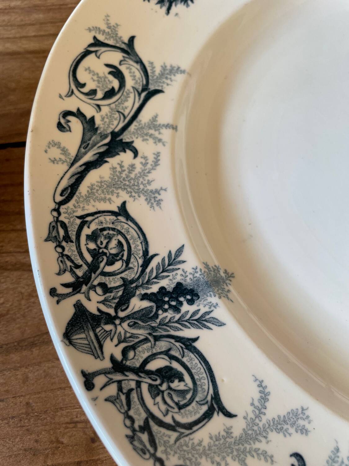 Serving dish