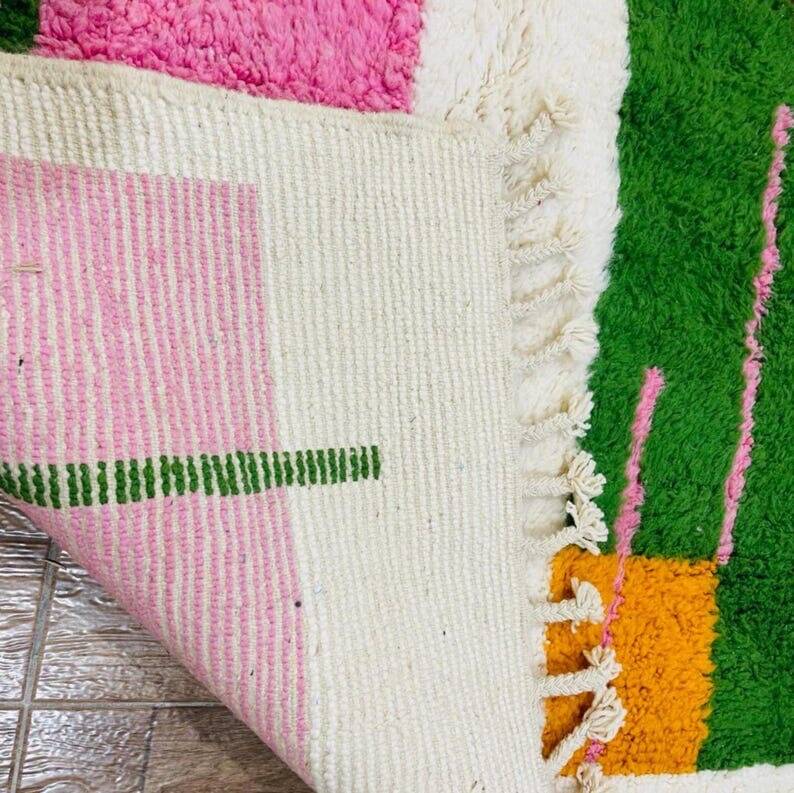 Traditional handmade pure wool Berber rug size 150 x 250 cm.