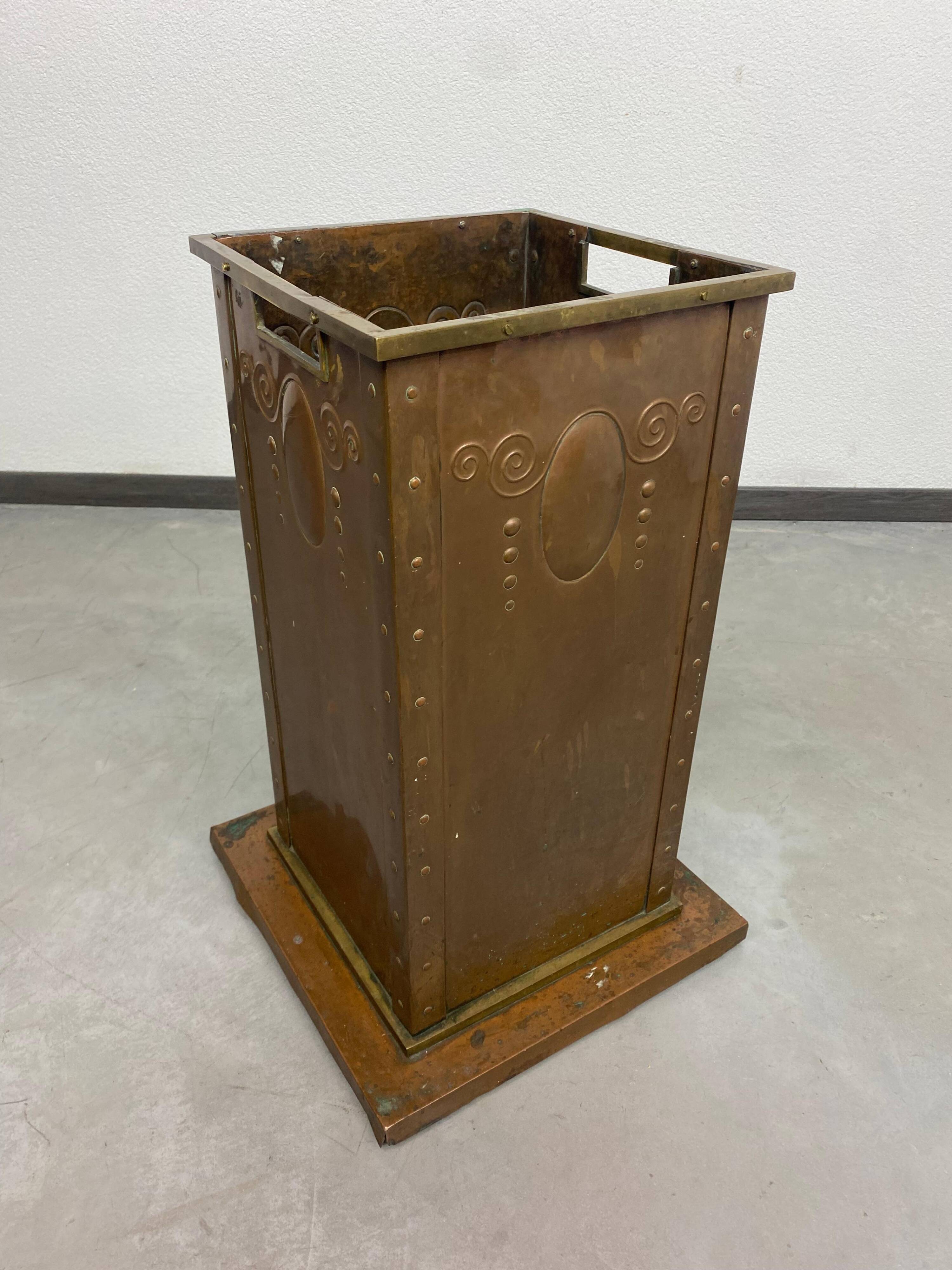 Jugendstil umbrella stand attributed to Otto Prutscher - Wiener Werkstätte